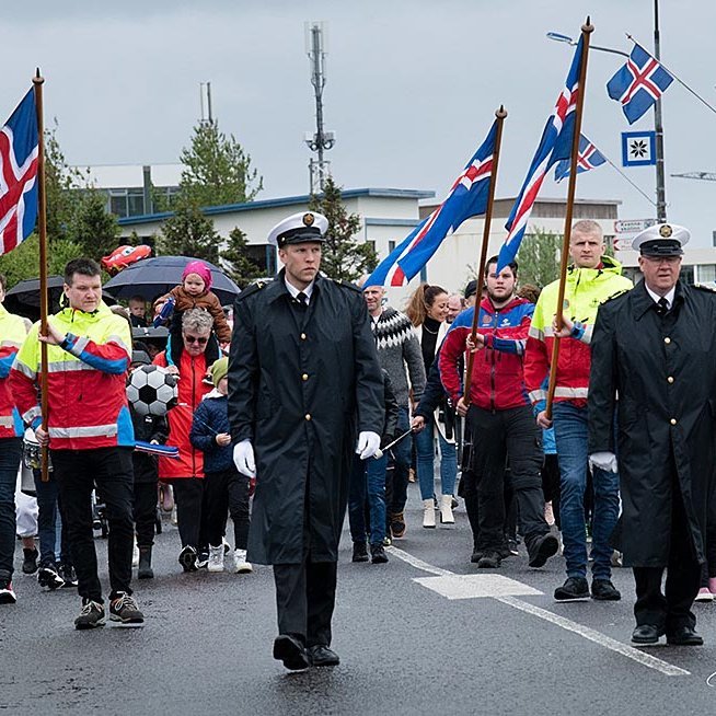 Frá skrúðgöngu í tilefni 17. júní á Blönduósi. MYNDIR: RÓBERT DANÍEL