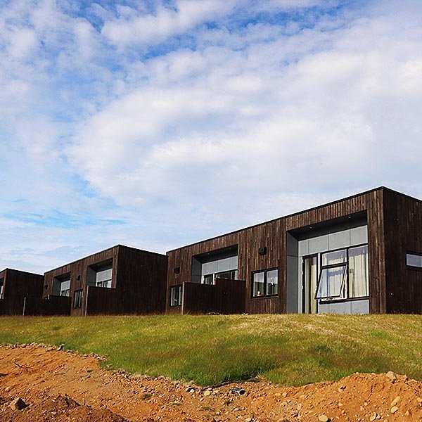 Húsin spretta upp í Húnaþingi vestra. Hér gefur að líta nýleg hús á Hvammstanga en myndin var tekin í ágúst sl. MYND: ÓAB