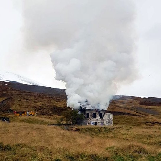 Grunur um íkveikju á Illugastöðum