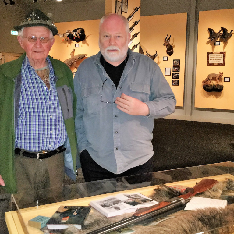 Sigurfinnur Jónsson veiðimaður og Páll Reynisson veiðimaður- og safnstjóri Veiðisafnsins. Mynd: Veiðisafnið.