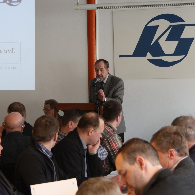 Bjarni Maronsson, stjórnarformaður Kaupfélags Skagfirðinga, tók til máls á fundinum.