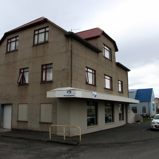 Aðalgata 8 á Blönduósi þar sem Upplýsingamiðstöðin er til húsa. Mynd:FE