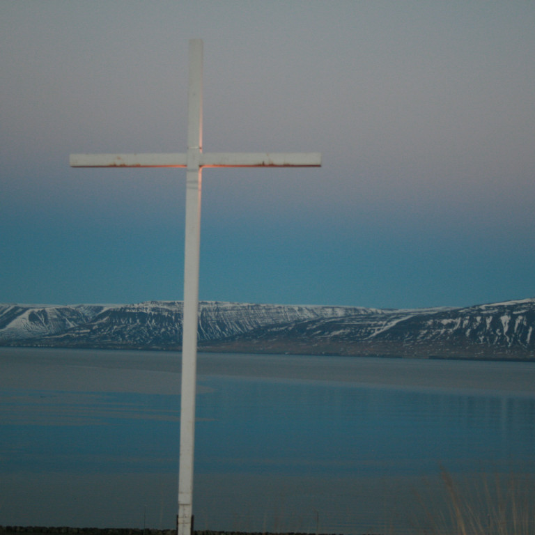 Krossinn á Nöfunum á Sauðárkróki í blíðunni í gær. Mynd: KSE