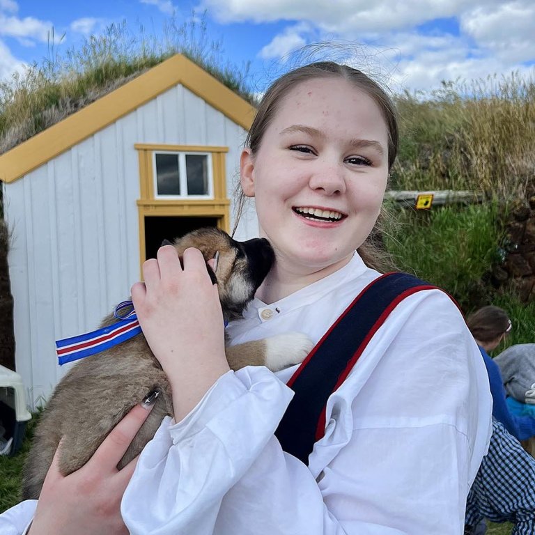 Það fór vel á með mönnum og dýrum. MYND: BSK