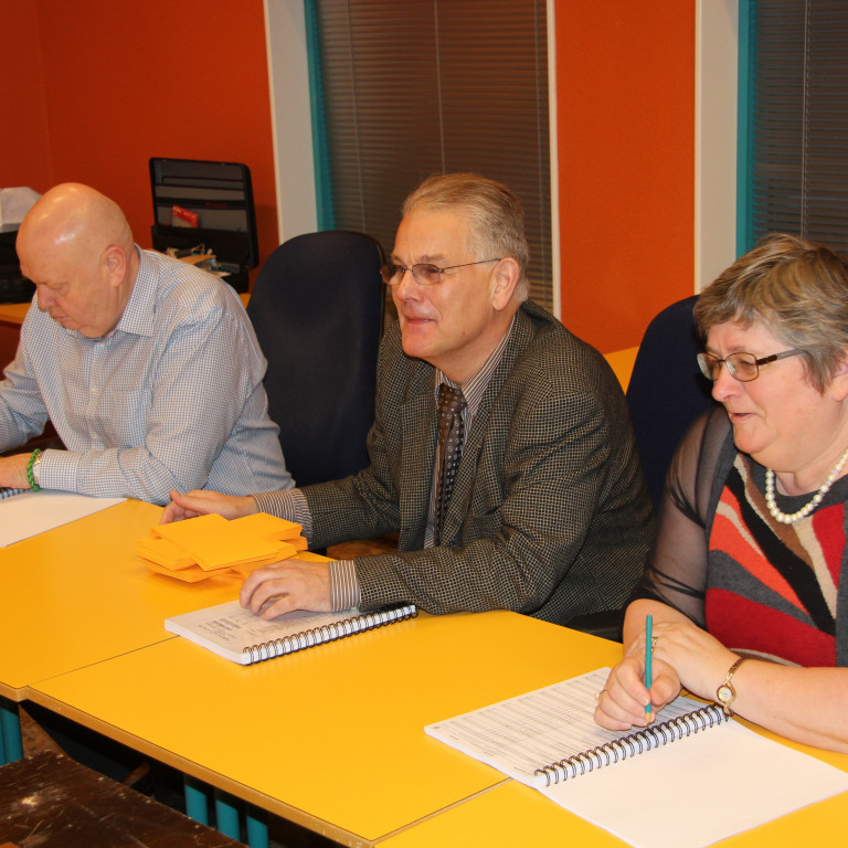 Kjörstjórn að störfum í bóknámshúsinu á Sauðárkróki. Mynd: KSE