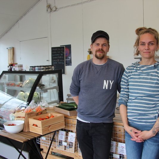 Þorvaldur og Kristín í versluninni í Skrúðvangi. Myndir: FE