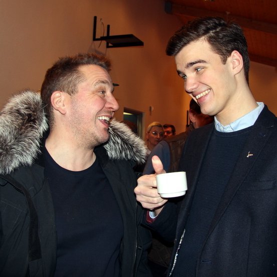 Frá heimsókn þingflokks Sjálfstæðisflokksins í Ljósheima fyrr á árinu. Guðlaugur Þór Þórðarson utanríkisráðherra og Róbert Smári Gunnarsson, formaður Víkings, félags ungra sjálfstæðismanna í Skagfirði. Mynd: PF.