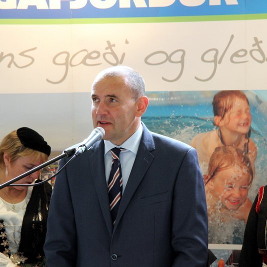 Forseti Íslands, hr. Guðni Th. Jóhannesson, setti Sveitasælu 2019 formlega. Hann rakti sögu Dísu í dalakofanum sem sungið hefur verið um, fyrst þegar hún bjó í dalnum forðum daga til þeirrar Dísu sem þeysist um heiminn í dag. Þannig breytist tíminn og landbúnaðurinn með. Myndir: PF.