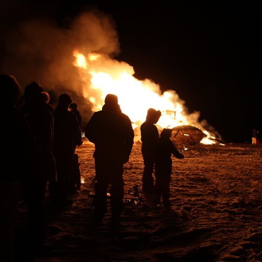 Flugeldasýningar og áramótabrennur