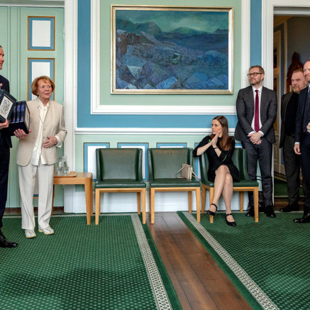 Frá afhendingu Íslendingasagna í Alþingishúsinu sunnudaginn 17. júní. Mynd af fullveldi1918.is.