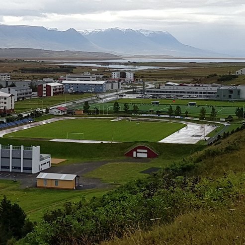 Séð yfir íþróttasvæðið á Sauðárkróki. Mynd: PF.
