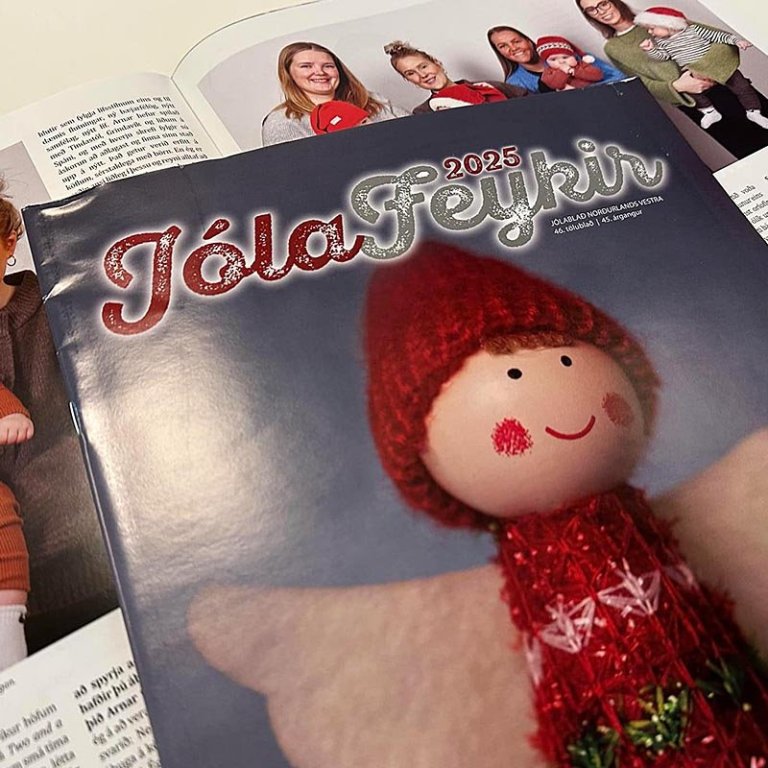 Blaðið fer í dreifingu til áskrifenda og einnig er hægt að nálgast það í verslunum. MYND: ÓAB