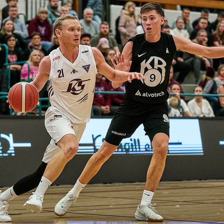 Júlíu Orri skilur Tóta túrbó eftir í rykinu. MYND: SIGURÐUR INGI