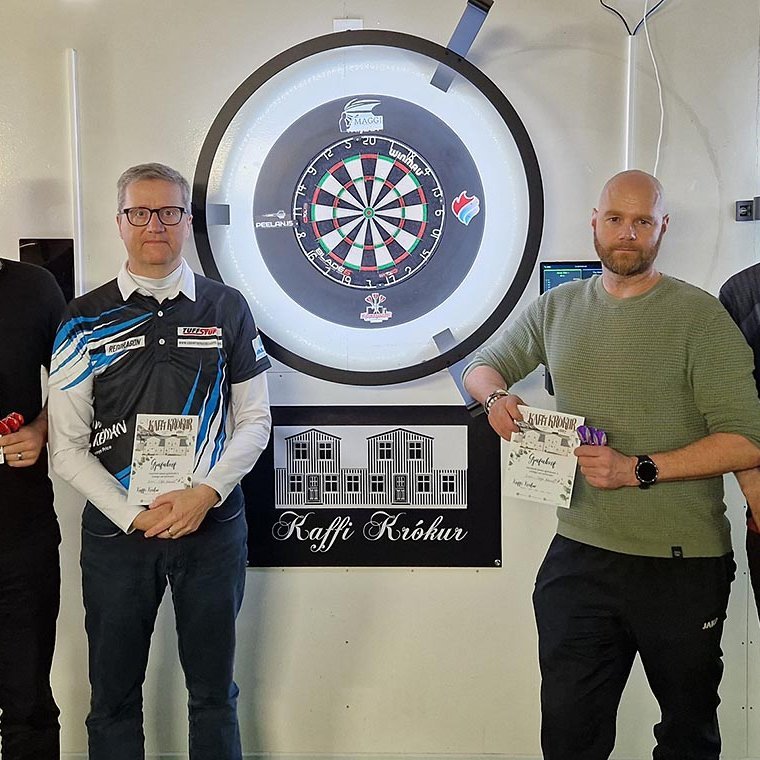 Sigurvegarar í hverri deild. Frá vinstri: Arnar Már, Hjörtur, Andri Þór og Ingvi Þór. MYND AF FB-SÍÐU PÍLUKASTFÉLAGS SKAGAFJARÐAR