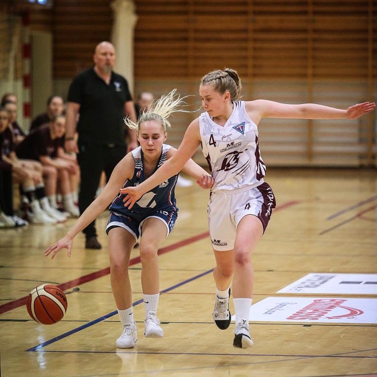 Karen Lind var fín í liði Tindastóls í dag. MYND: HJALTI ÁRNA