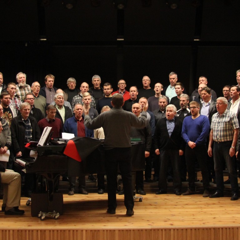 Karlakórinn Heimir við æfingar í Menningarhúsinu Miðgarði 12. nóvember 2015. Ljósm./BÞ