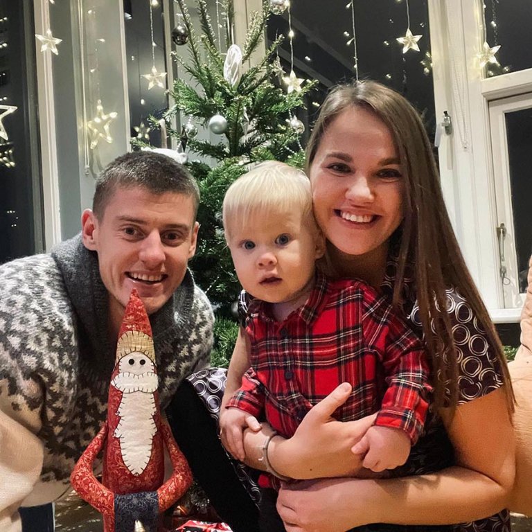 Fjölskylda Katrínu í jólaskapi. AÐSEND MYND