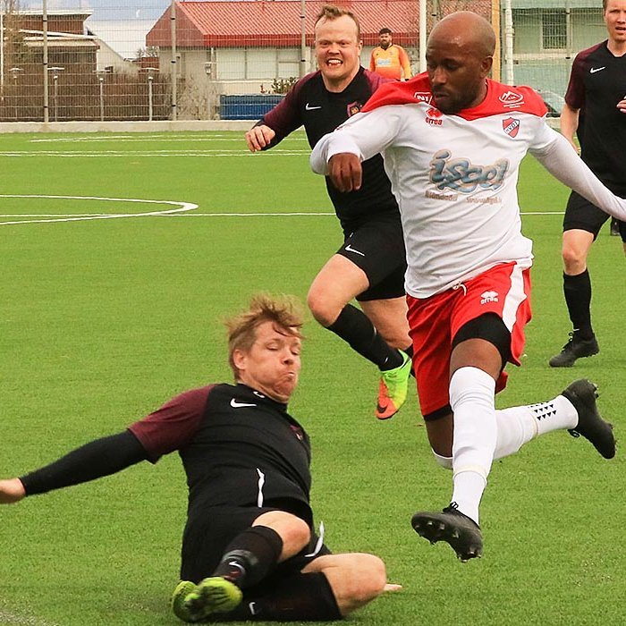 Akil Di Freitas á fullri ferð í bikarleik á dögunum. MYND: JÓI SIGMARS