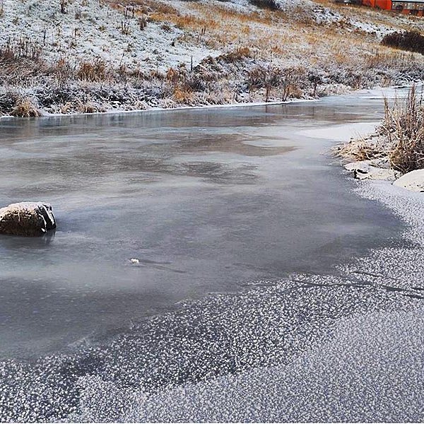 Sauðáin og umhverfi hennar er varhugavert um þessar mundir. MYND: SKAGAFJÖRÐUR.IS