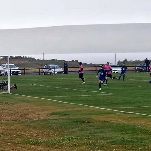 Borja Lopez Laguna fagnar marki eftir vítaspyrnu sem kom gestunum í forystu. Skjáskot af Aðdáendasíðu Kormáks.