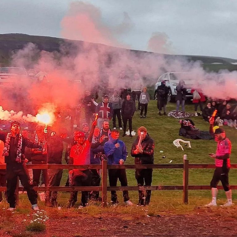 Verður ástæða til að kveikja á blysum í Húnavatnssýslu á morgun? MYND AF AÐDÁENDASÍÐUNNI