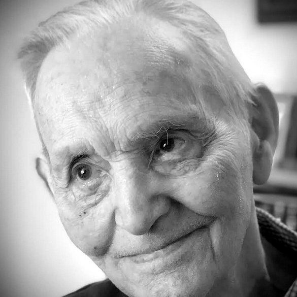 Kristmundar Bjarnasonar rithöfundar og heiðursfélaga Sögufélags Skagfirðinga frá árinu 2008 var minnst í upphafi aðalfundar sl. fimmtudag. Aðsendar myndir.