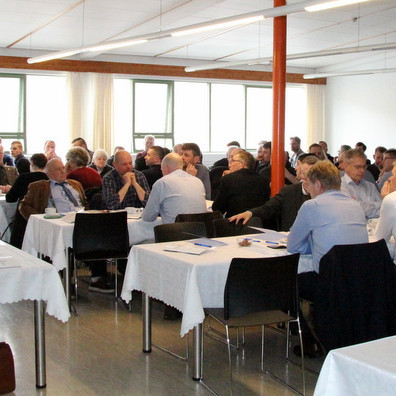 Það var létt yfir fundarmönnum er blaðamaður leit við í Selinu  sl. laugardag. Umræður voru góðar og mikið rætt um stöðu sauðfjárbænda. Mynd: PF.