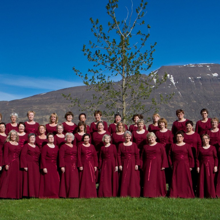 Sólin þaggar þokugrát