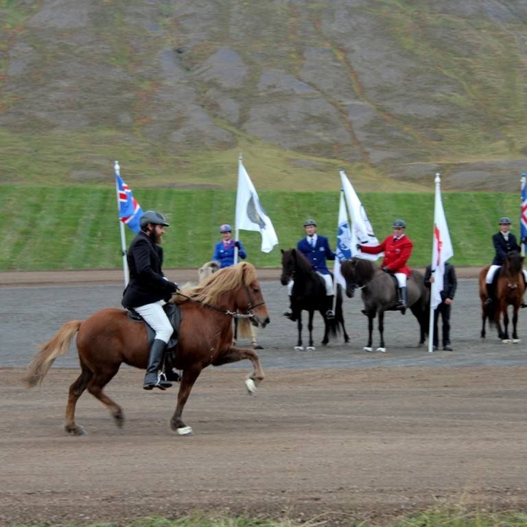 Magnús Bragi Magnússon frá Íbishóli vígði nýja keppnisvöllinn á Hólum í Hjaltadal á Birtu frá Laugardal. Ljósm./BÞ