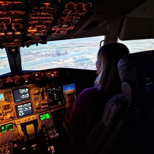 Lilja lenti Boeing 767 á JFK í flughermi