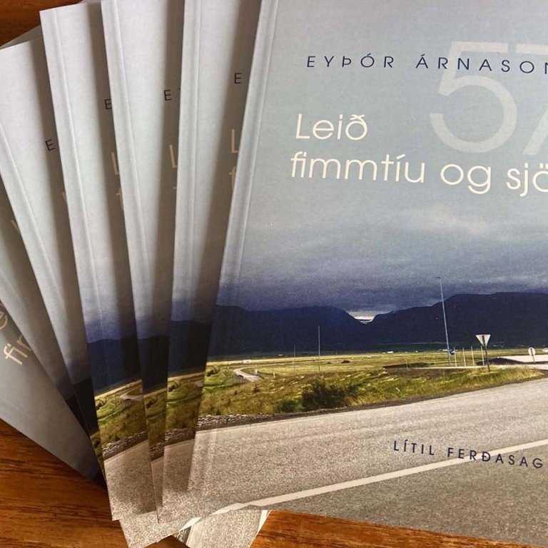 Bókin góða. MYND AF FB