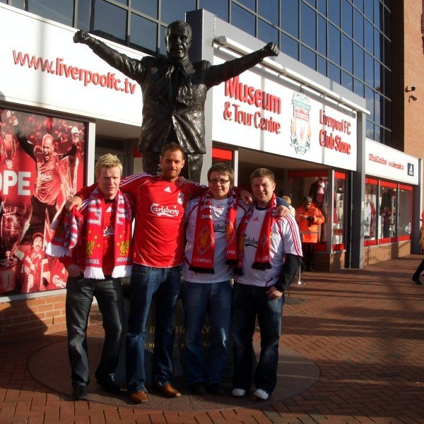 „Munaði minnstu að ég yrði atvinnumaður í knattspyrnu“ - Liðið mitt :: Sigurður Guðjón Jónsson Liverpool