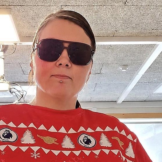 Eydís Ósk heldur með Arsenal en það fer ekki á milli máli þegar myndin hér að neðan er skoðið. AÐSEND MYND