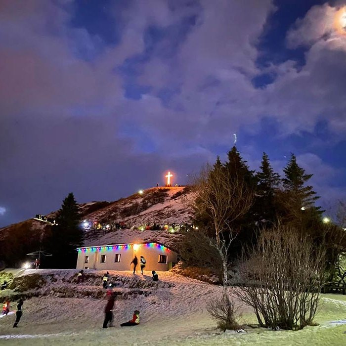 Stemningin í morgun þegar ljósin voru tendruð í friðargöngu Árskóla. MYND: SIGRÍÐUR GUNNARSDÓTIR