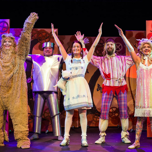 Leikhópurinn Lotta sýnir Galdrakarlinn í Oz á morgun