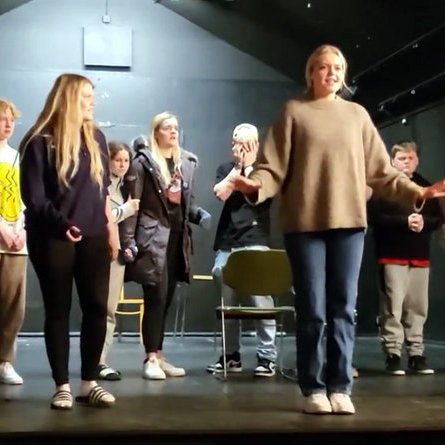 Mynd tekin á æfingu í Bifröst. Skjáskot af FB.