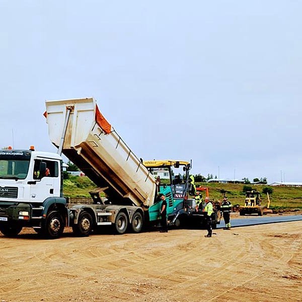 Nestún malbikað. MYND: ÓBS