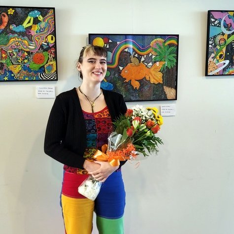 Listakonan María Carmela Torrini við opnun sýningar hennar í Safnahúsi Skagfirðinga. Mynd: PF.