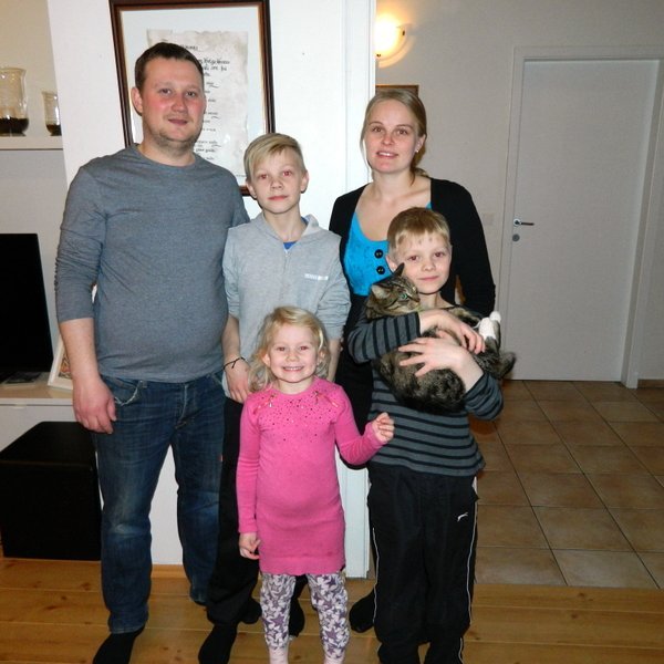 Gígja Hrund og Helgi Svanur ásamt börnunum. Heiðar Birkir er elstur, þá Hilmar Örn og Bryndís Dögg.