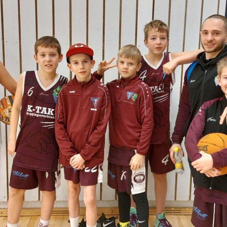 Strákarnir í MB11 fyrir fyrsta leikinn. Ljósmyndari: Guðbjörg Ósk Valgarðsdóttir