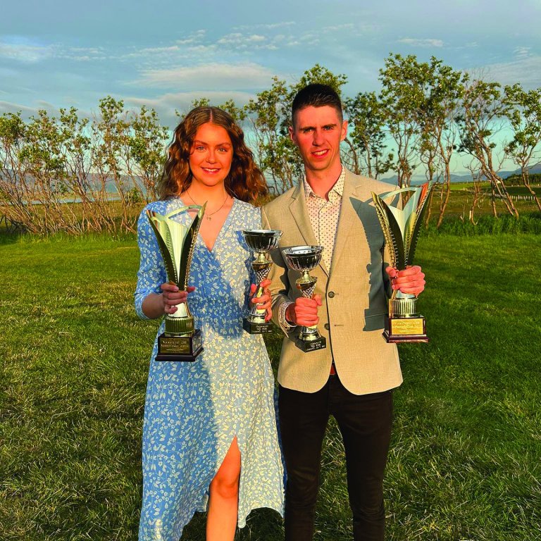 Mynd: Anna Karen og Arnar Geir klúbbmeistarar GSS. Mynd: Hjörtur Geirmundsson