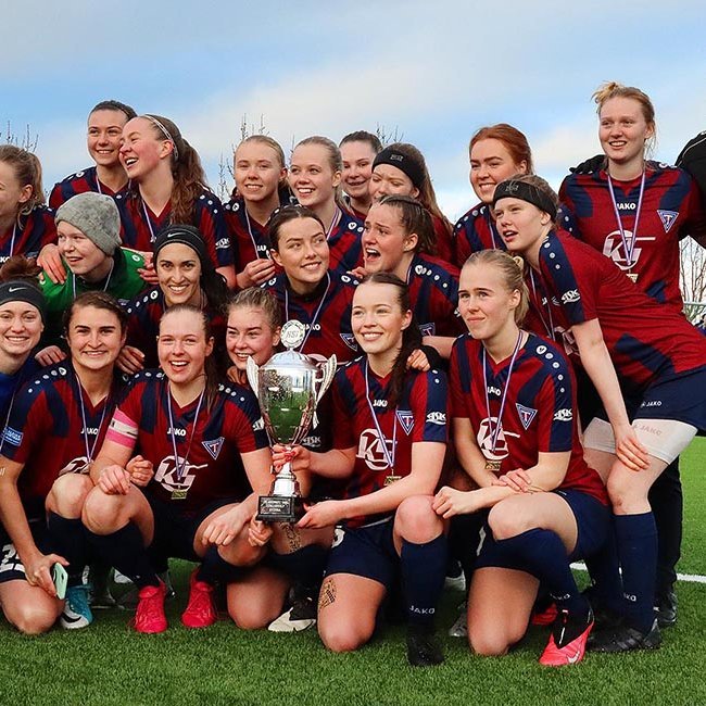 Stelpurnar spila fyrsta leikinn í Pepsi Max deildinni í kvöld. Allir á völlinn! MYND: ÓAB