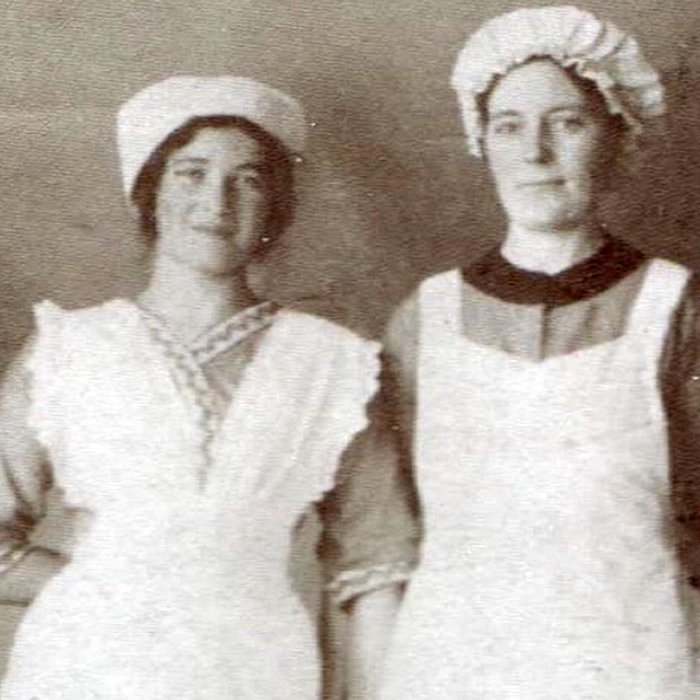 Mynd af kápu bókarinnar Konur breyttu búháttum. SKJÁSKOT