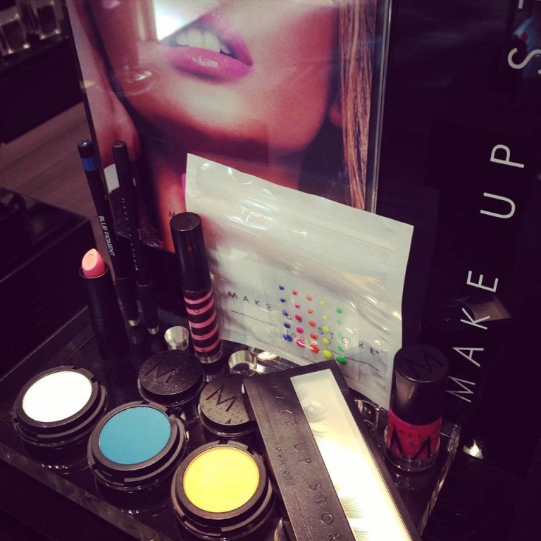 LOKSINS!!!! Make Up Store fáanlegt á Akureyri