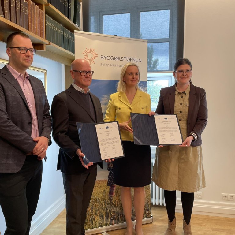 Arnar Már Elíasson forstjóri Byggðastofnunar, Thomas Östros, varaforseti EIB Group og Lucie Samcová - Hall Allen, sendiherra ESB og Hrund Pétursdóttir forstöðumaður fyrirtækjasviðs Byggðastofnunar,
