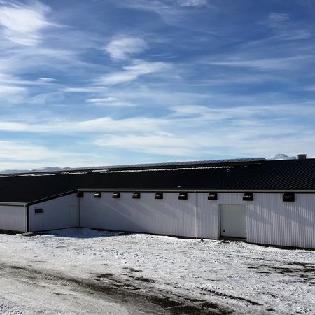 Nýja fjósið er glæsileg bygging. Mynd: Klara Helgadóttir