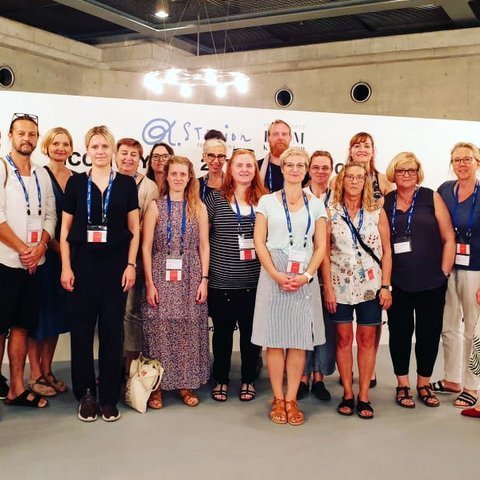 Hluti af íslenska hópnum á óformlegum samráðsfundi sem stjórn Íslandsdeildar ICOM boðaði til, til að ræða nýju skilgreininguna. Mynd: Áslaug Guðrúnardóttir. Aðrar myndir tók Berglind Þorsteinsdóttir.