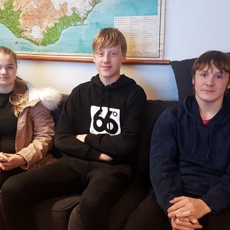 Ásdís, Hilmir og Sveinn. Mynd:grunnskoli.hunathing.is
