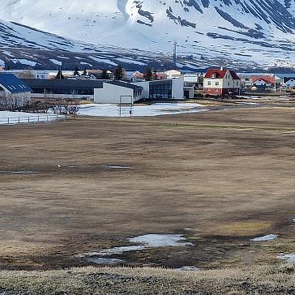 Svona er ástandið á Ólafsfjarðarvelli. Leikur Kormáks/Hvatar fer því fram á Dalvík rétt eins og leikur Stólastúlkna í Mjólkurbikarnum. MYND AF AÐDÁENDASÍÐU KORMÁKS/HVATAR