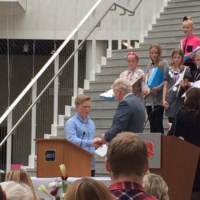 Bronsverðlaun fyrir moðpressara